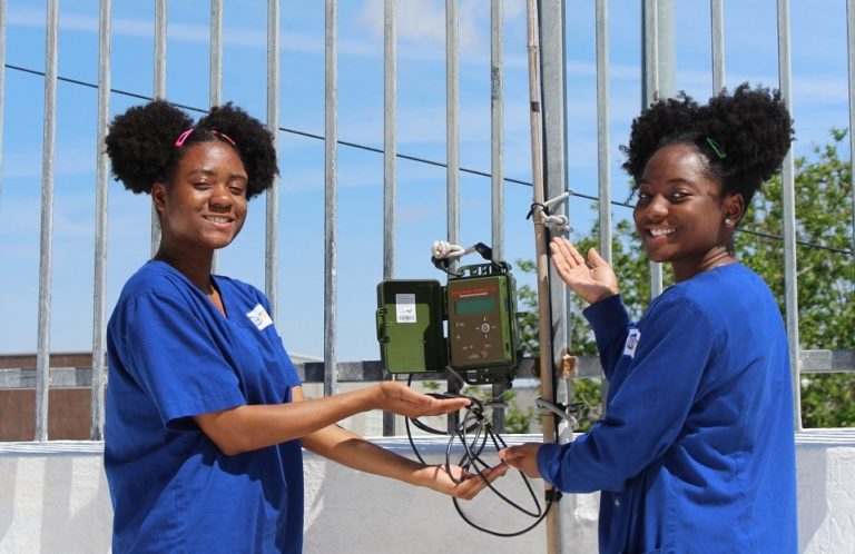 Society for Science & the Public Offering Teachers STEM Research Grants